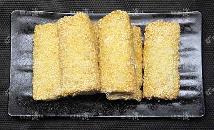 【台團購 美食 網北濱江】集眾海鮮於一身，一口咬下嚐到前所未有的金黃酥脆~芝麻海鮮捲 6條/盒