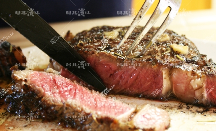 【台北濱江】骨香烹調帶出的香氣,濱江 市場 停車豐富層次的滋味迴響-頂級美國安格斯帶骨沙朗400g/片 【台北濱江】骨香烹調帶出的香氣,濱江 市場 停車豐富層次的滋味迴響-頂級美國安格斯帶骨沙朗400g/片